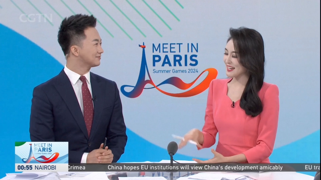 【放送文化】cgtn《特别节目》结束时两位主持人鼓掌