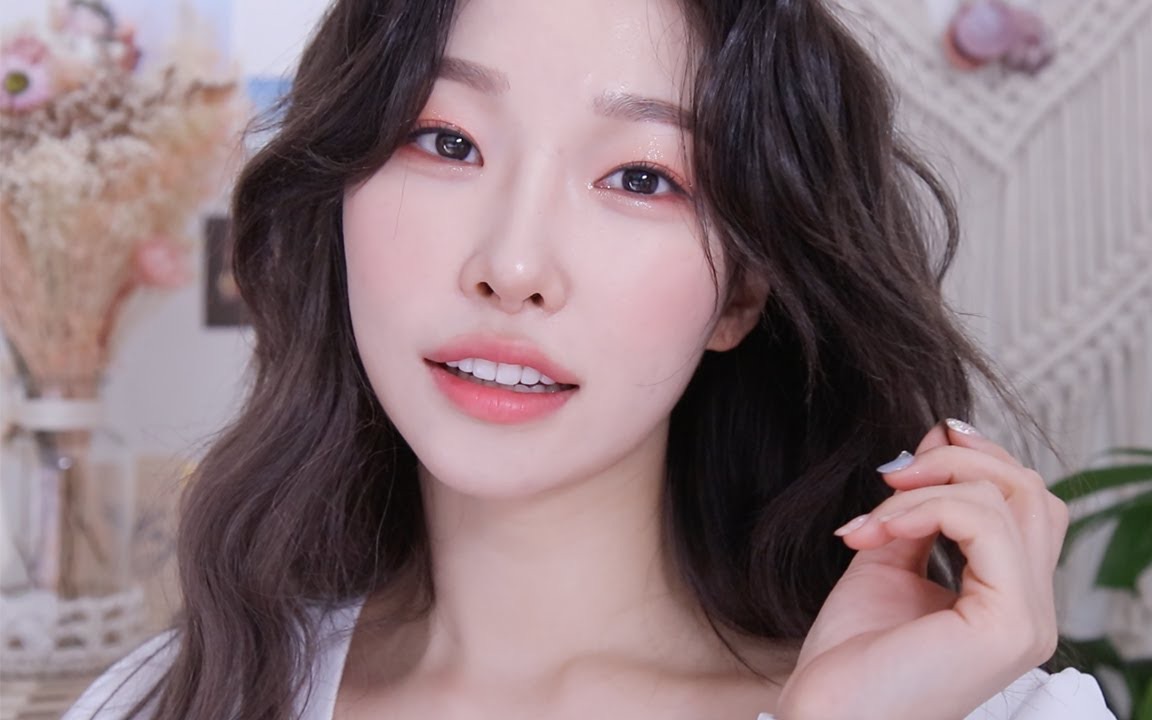 韩国美妆专业化妆师的冷调桃花妆容分享79arangmakeup