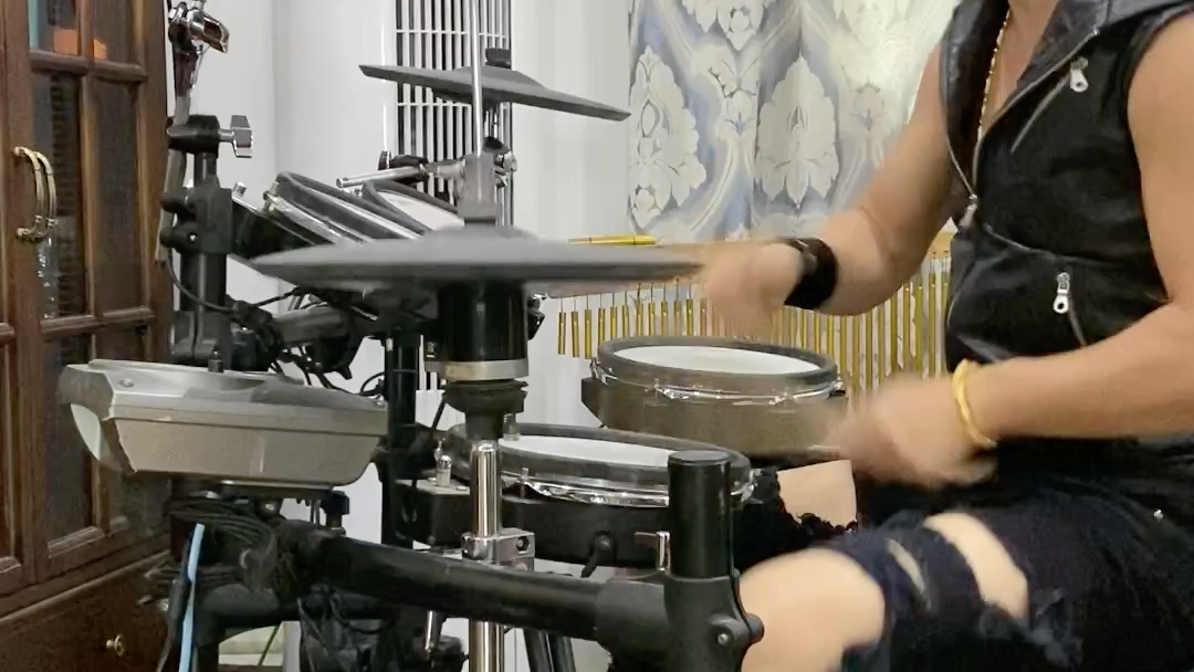 黑人抬棺架子鼓独奏