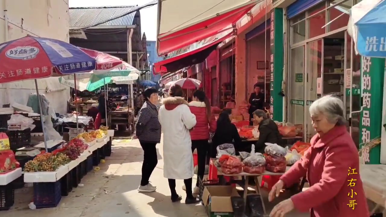 [图]赣东第一镇头陂镇街景！江西城镇真的很落后！