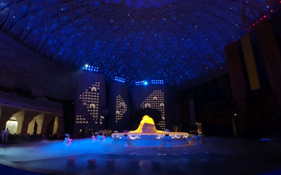 灯光秀 南京牛首山佛顶宫两点半恢宏绚丽的《如莲佛颂》声光电秀