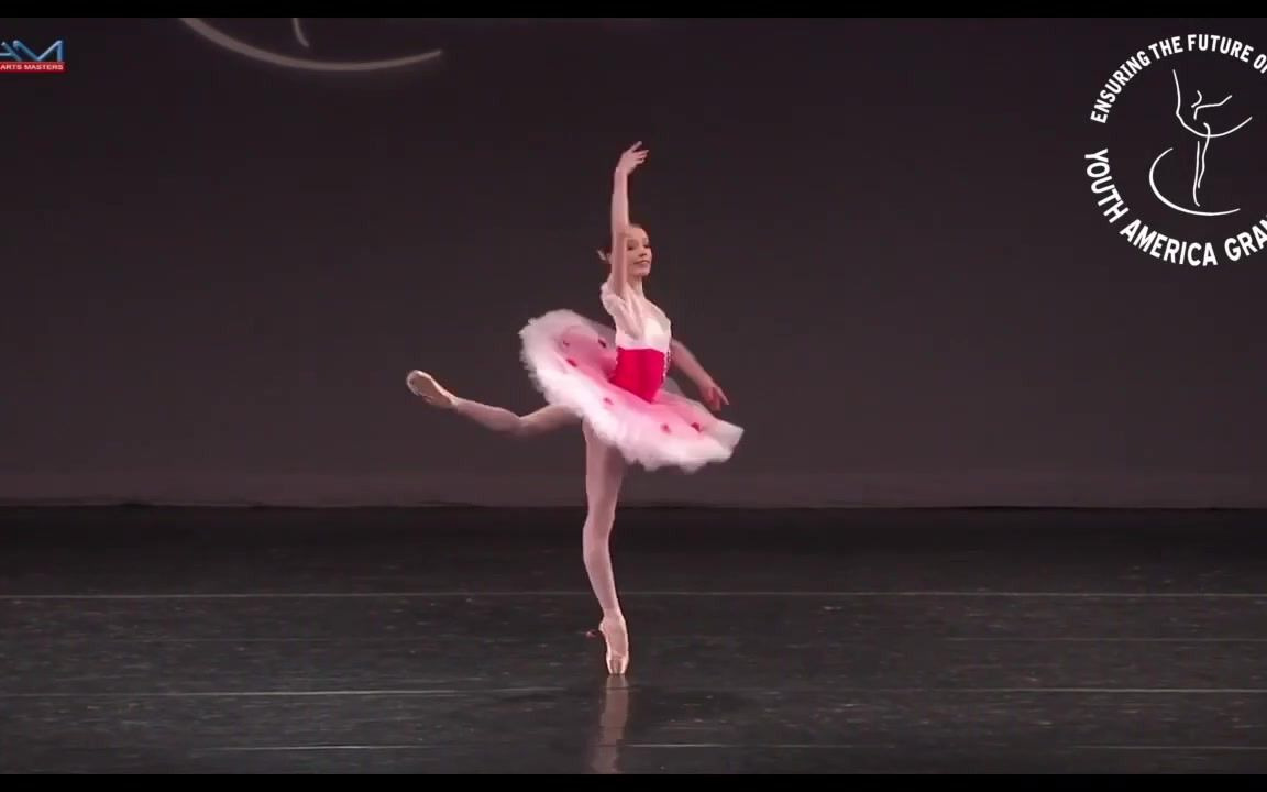 [图]Elisabeth Beyer 葛蓓莉亚女变奏 YAGP2018