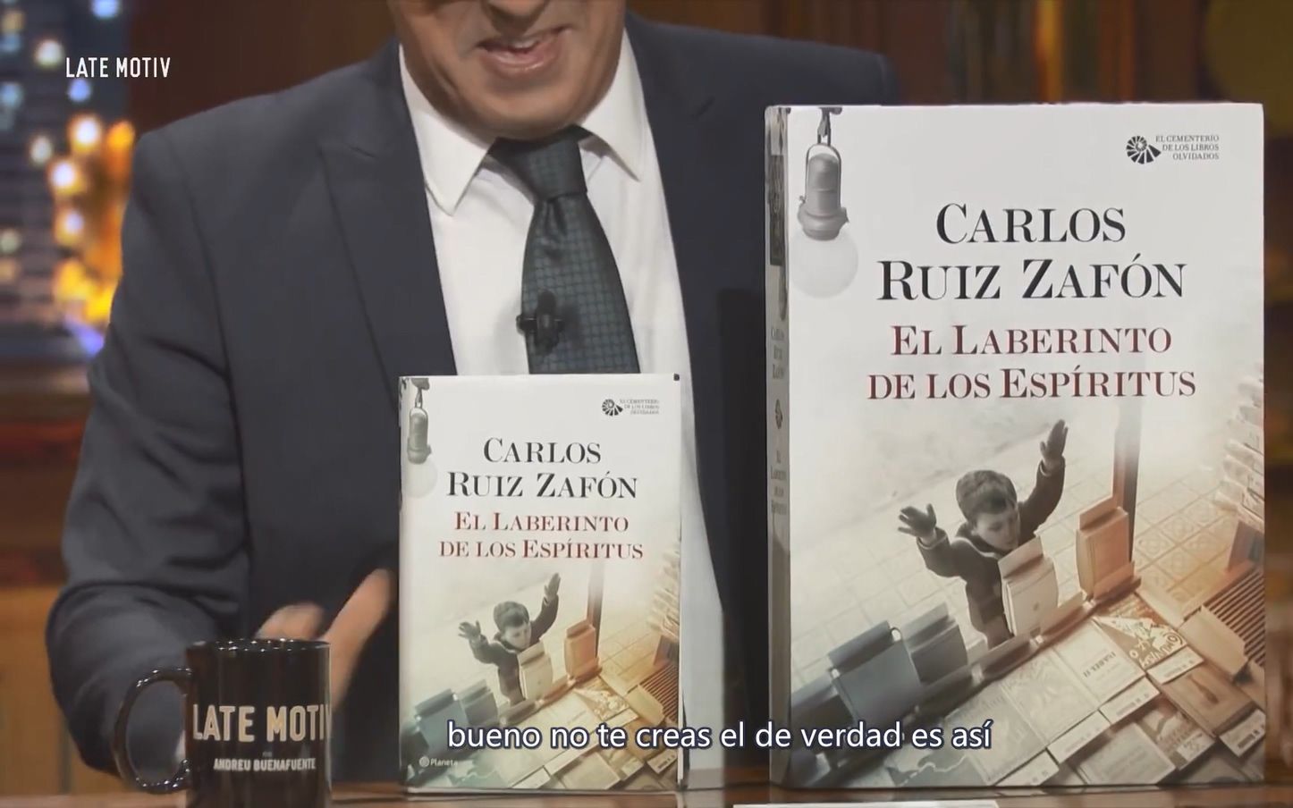 [图]《风之影》La sombra del Viento 【西班牙语脱口秀·内嵌西语字幕】作家Carlos Ruiz Zafón 卡洛斯·鲁依斯·萨丰 访谈