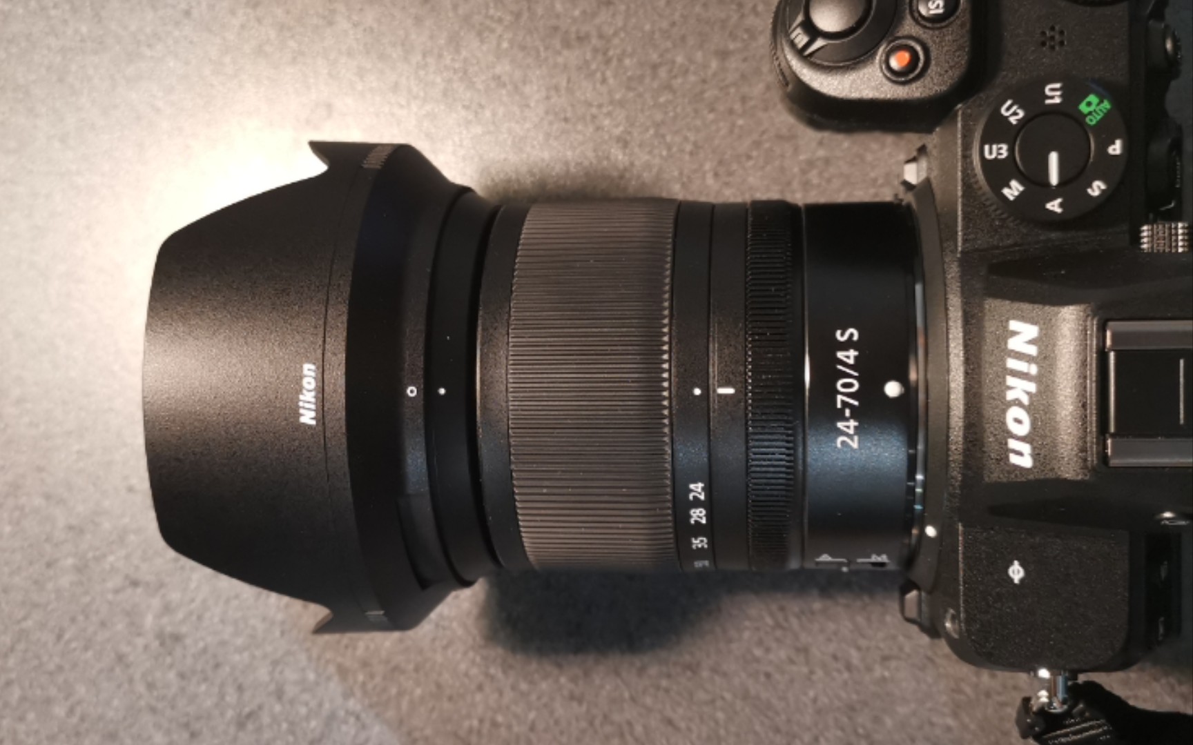 开箱【尼康 z 24-70/f4】记一次在英国买镜头的经历