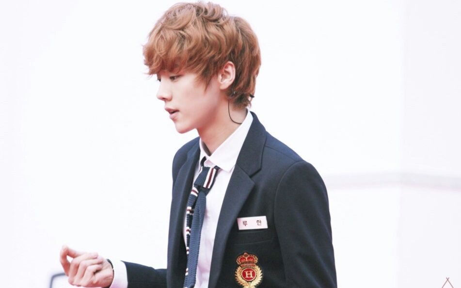 【鹿晗】13-14年 饭拍80p 主舞台表演 [twinkle luhan]鹿晗 140526