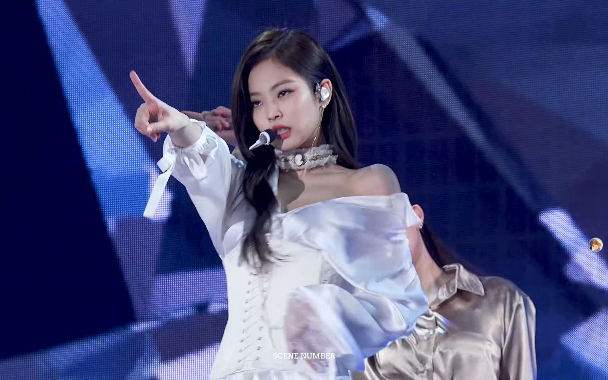 人间香奈儿香肩微露~blackpink jennie 金智妮solo给你们看