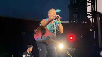 Download Video: 【Coldplay】 God Put a Smile Upon Your Face 囧尼吉他要弹冒烟了