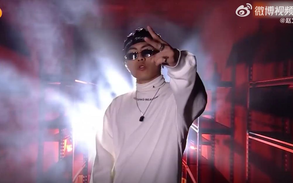 舞台首秀!刘聪,赵文卓,胡海泉表演《街道办事hood》