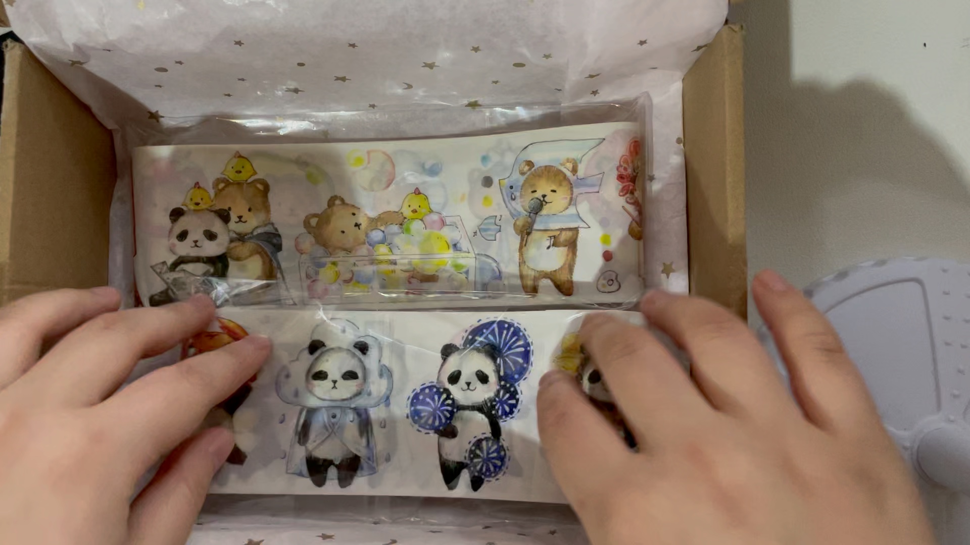 体现一把有熊胶带吧