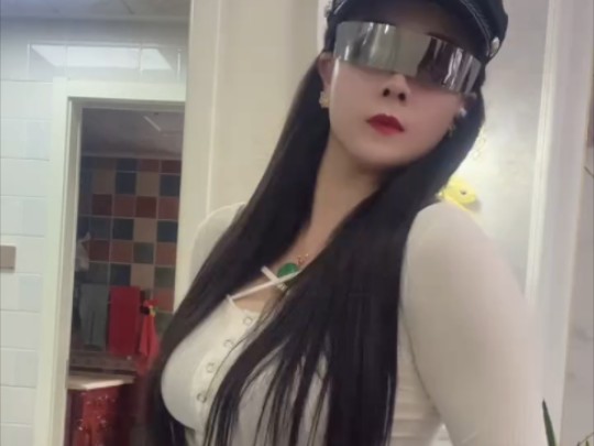 【學習基地】快手熟女董格格皮裤最新作品