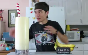 Download Video: [Matt Stonie]挑战香草奶昔