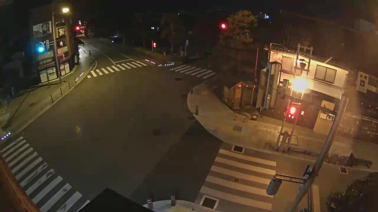 [图]【LIVE CAMERA】飛騨高山ライブカメラ 陣屋前 /Hida-Takayama,In front (2020-5-28 21:40:43-3:39:05)