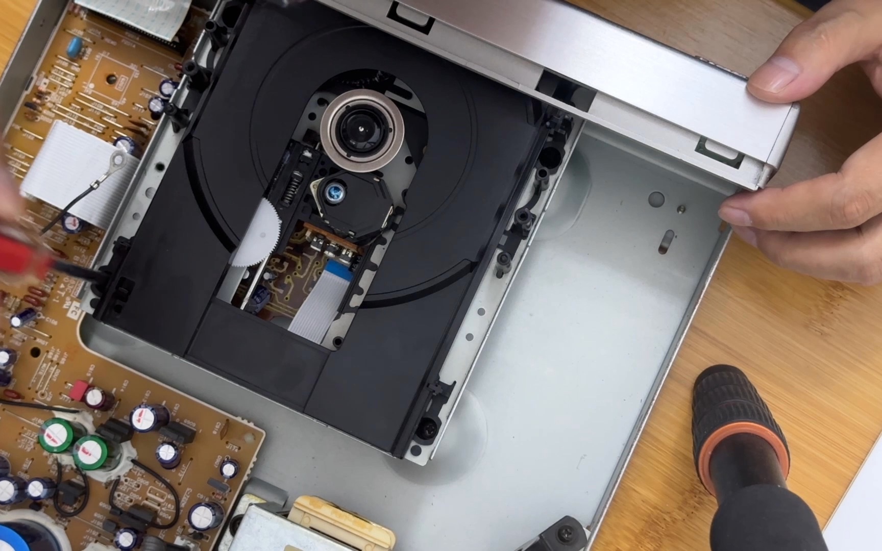 安桥c722m维修更换索尼kss240a激光头拆装详细过程