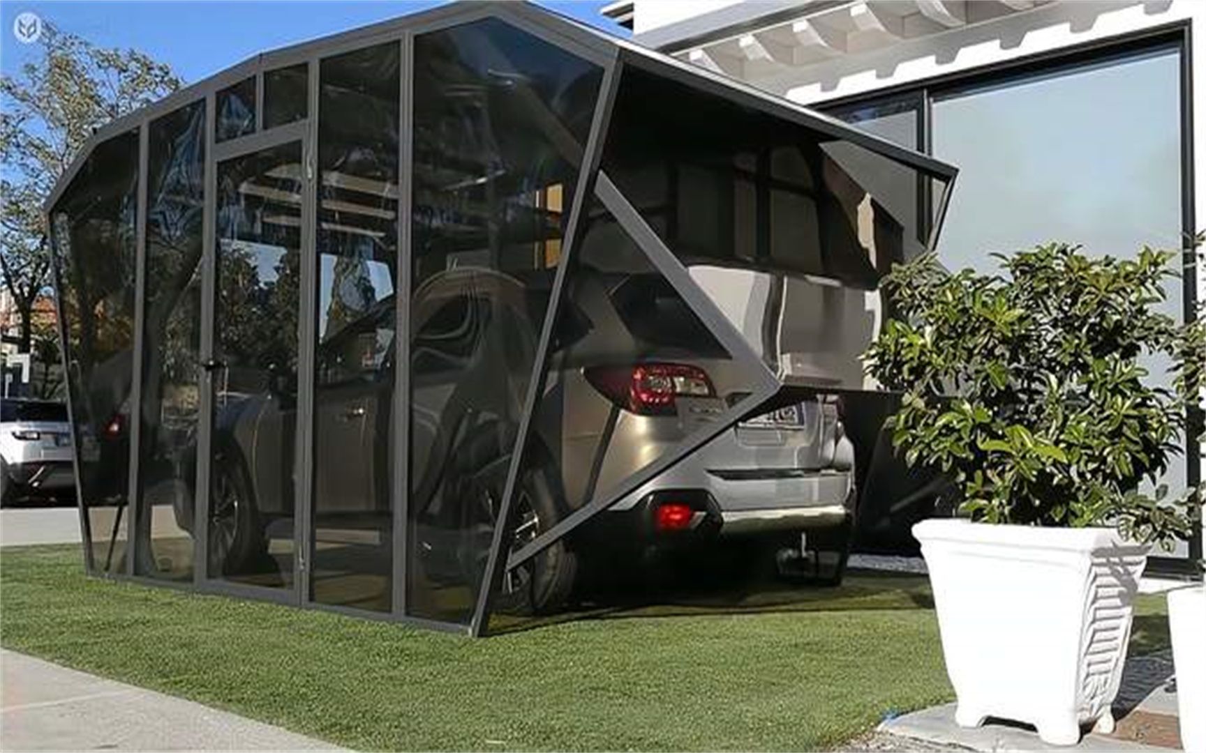 不可思议的折叠车库,不惧严寒酷暑,再也不怕买不起车库了