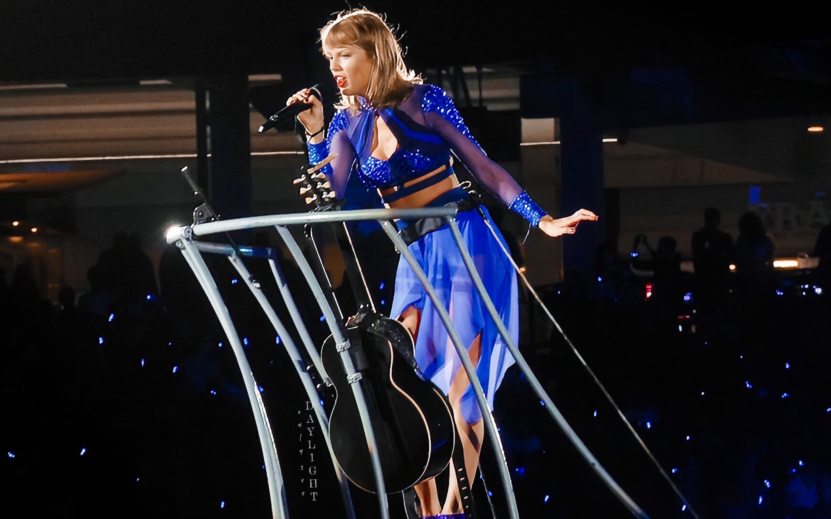 [图]霉霉限定小蓝裙～Shouldve Said No Live on The 1989 World Tour_1080p Taylor Swift