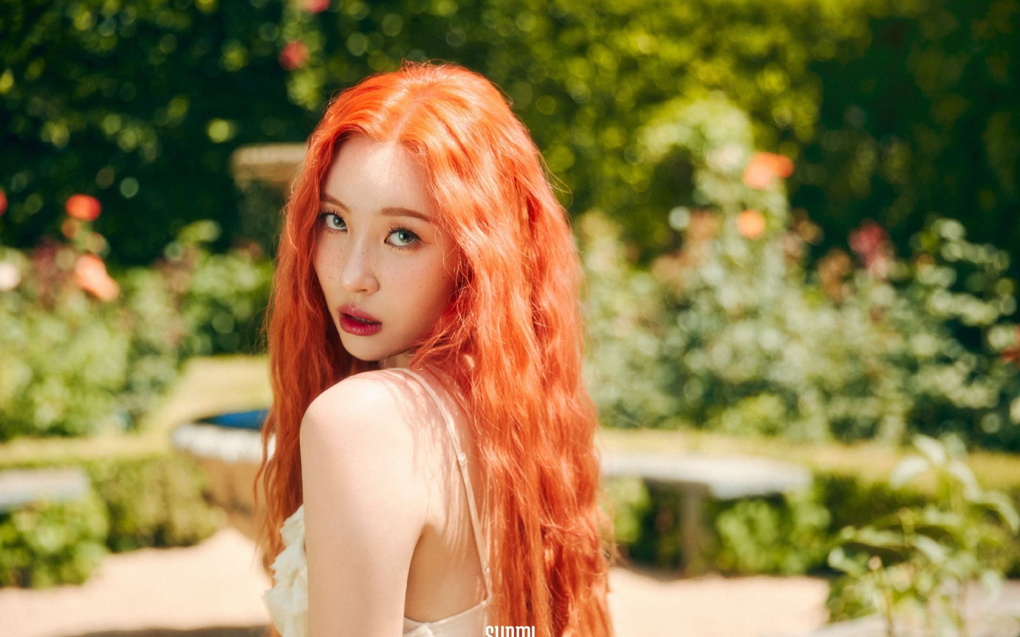 【sunmi】:宣美 - heart burn mv 公开,这个夏天不能没有李老师!