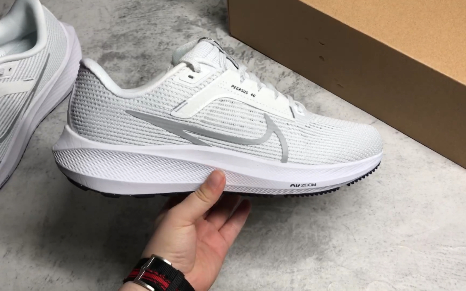 【全方位实拍】nike air zoom pegasus 40 飞马系列跑鞋 灰白