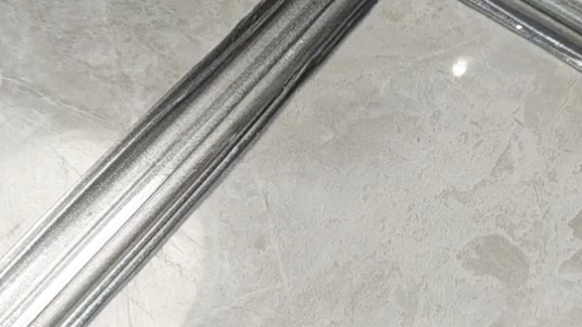 银灰色美缝效果