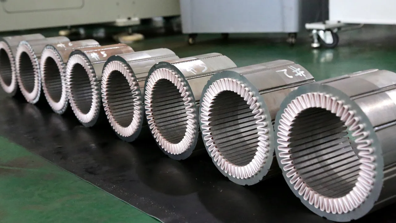 马达 - 水平定子槽纸塑造和插入机汽车新能源汽车