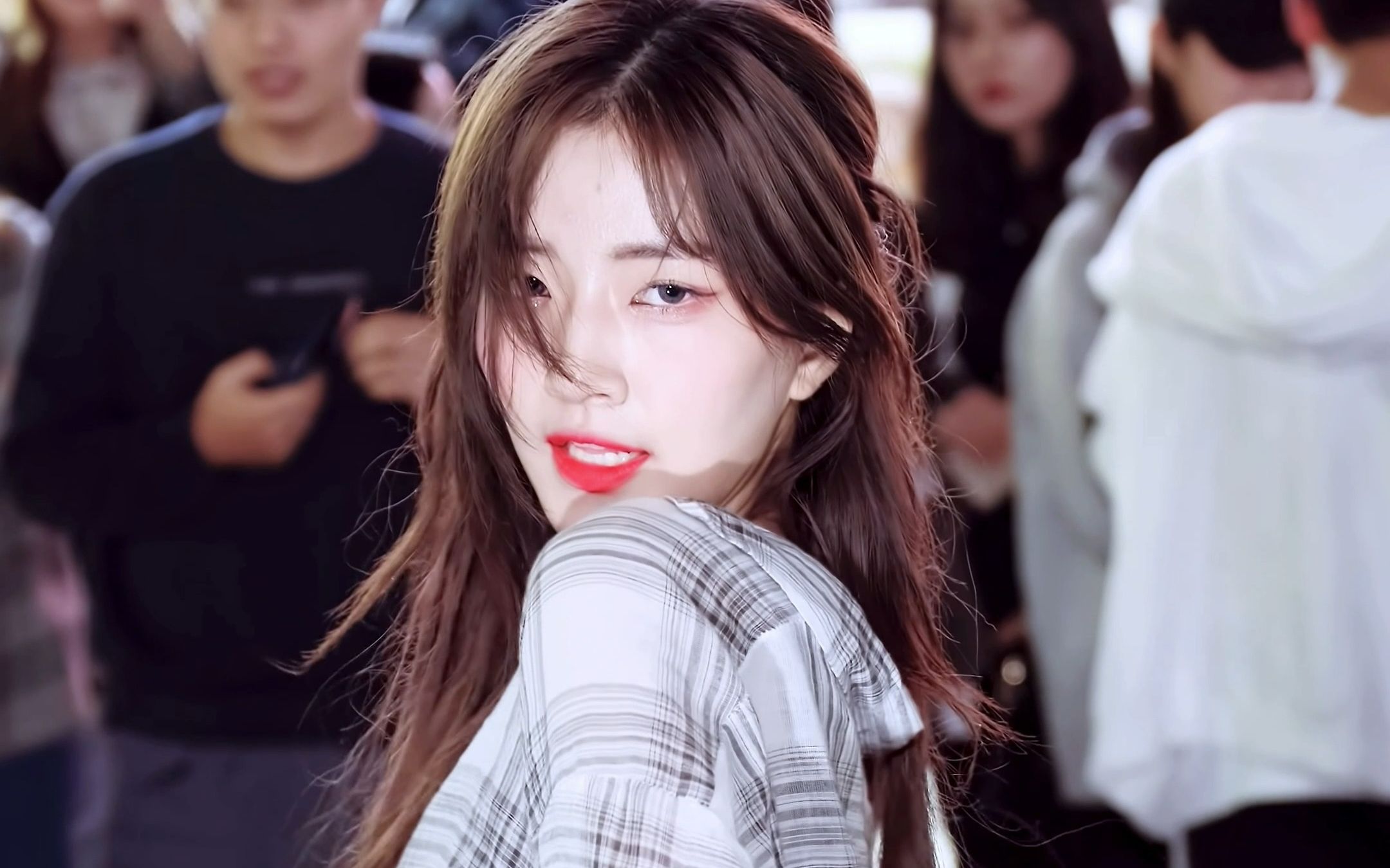 4k 徐英(clock)格子衬衣直拍3.