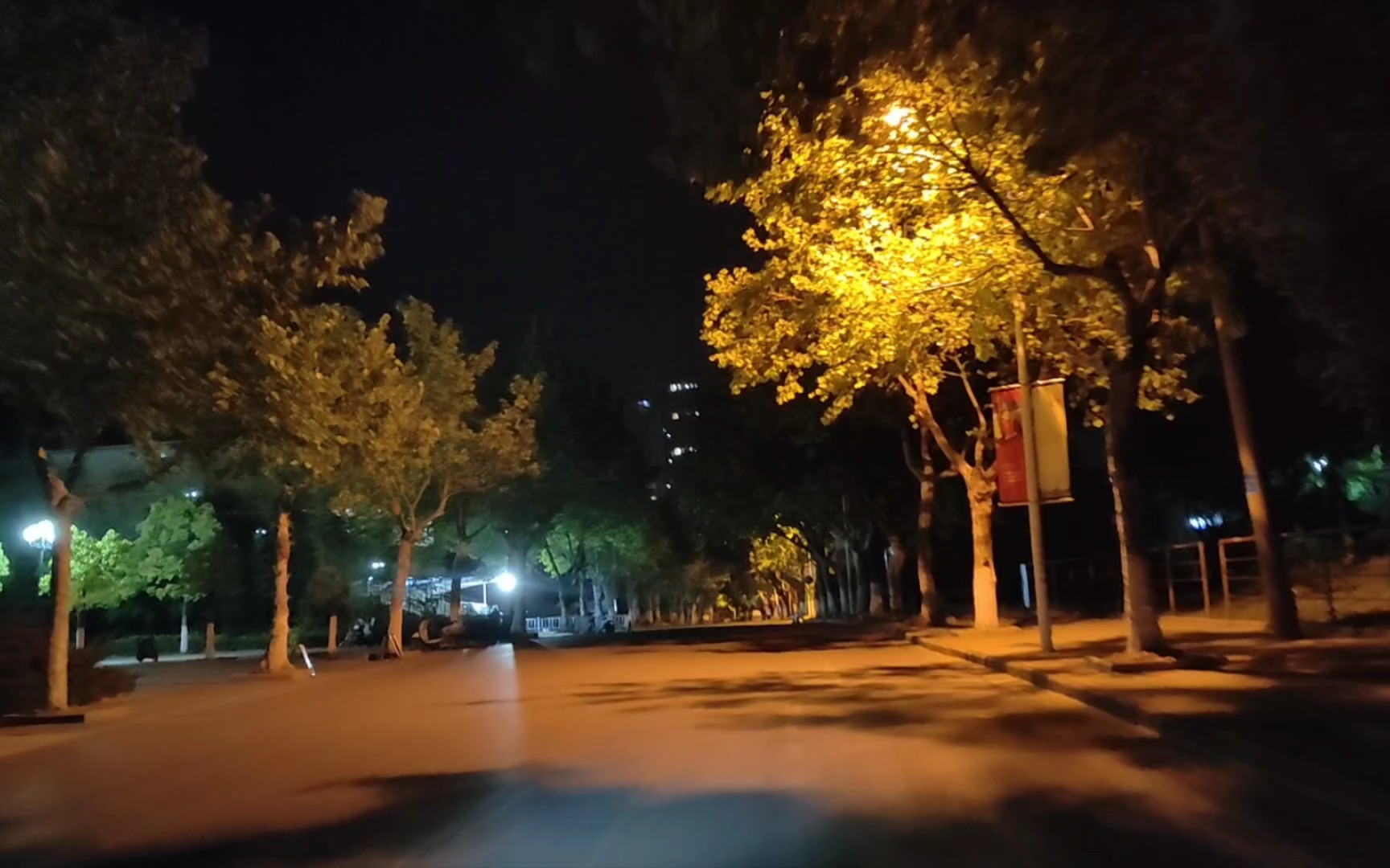 [图]【校园日夜 光影之间】