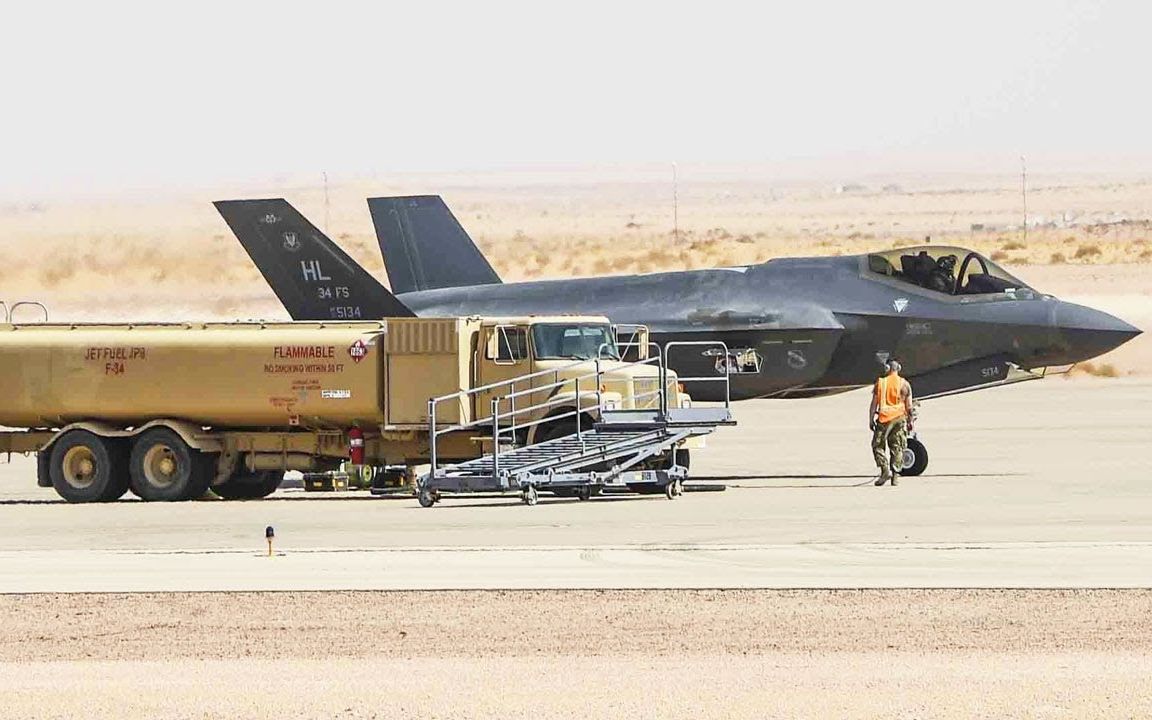 科技与军事在沙特苏丹王子空军基地为f15f16和f35加燃油