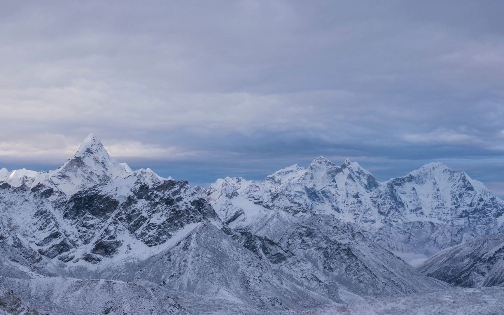【风景展示】在 4k 超高清视频中飞越喜马拉雅山