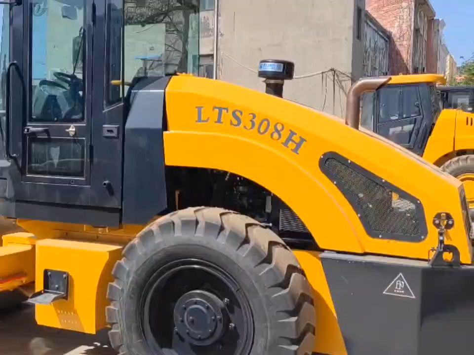 洛阳路通8吨压路机#洛阳路通#路通压路机#8吨压路机#小型压路机