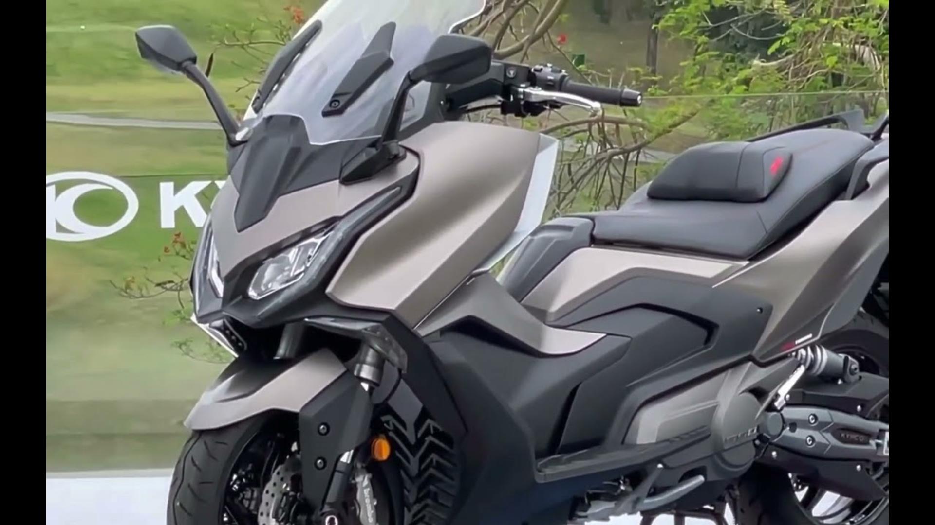 kymco ak 550 st