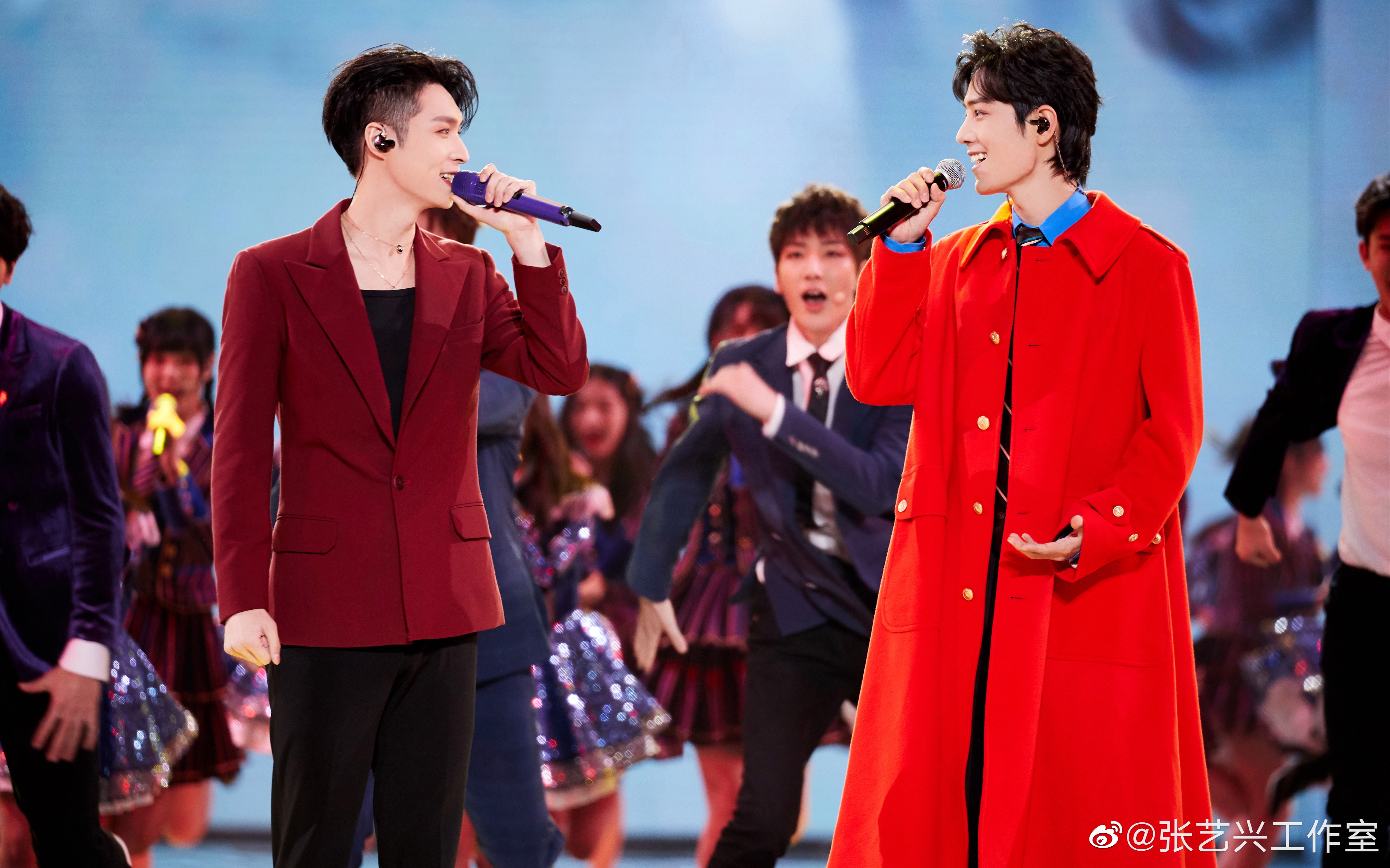 肖战张艺兴2019东方卫视跨年我们都是追梦人