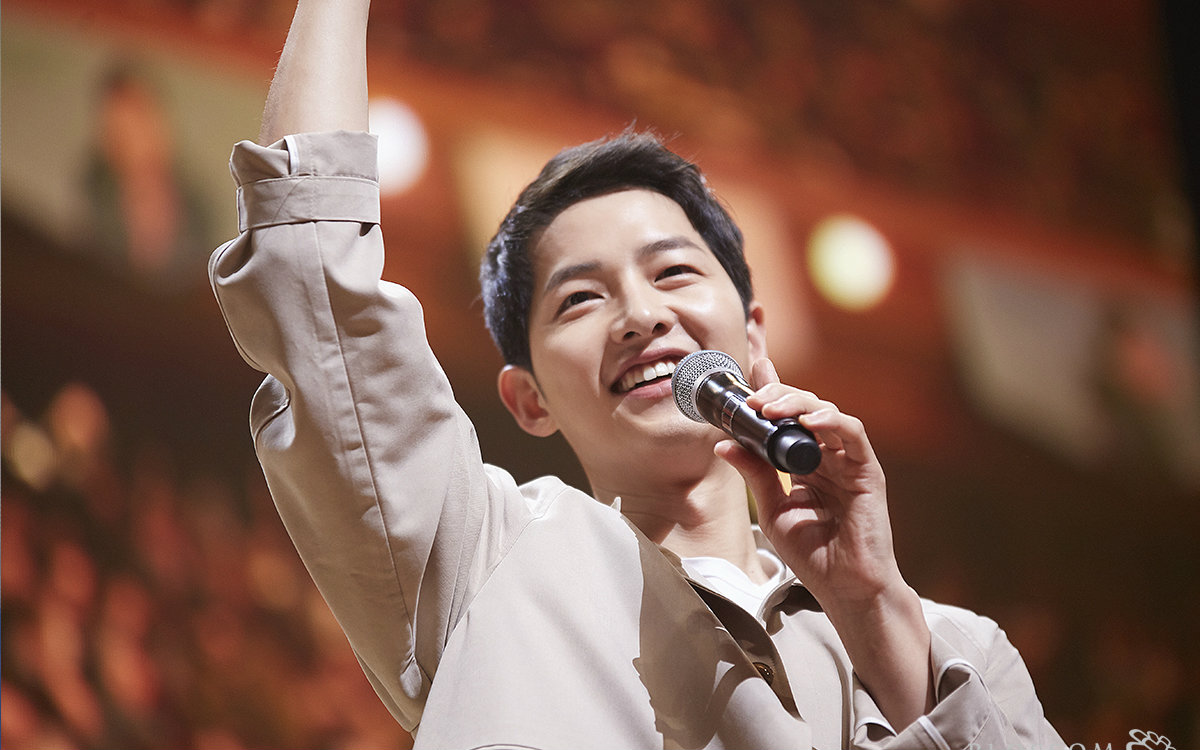 韩网友不满宋仲基先参加中国版跑男