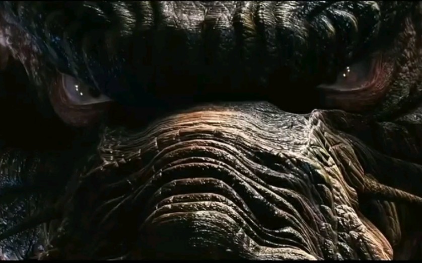 龙之战两条巨蟒为了争夺成为中国图腾巨龙的机缘大打出手