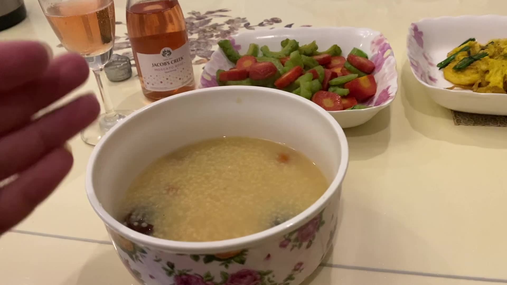 复原巨馍蘸酱的老三样