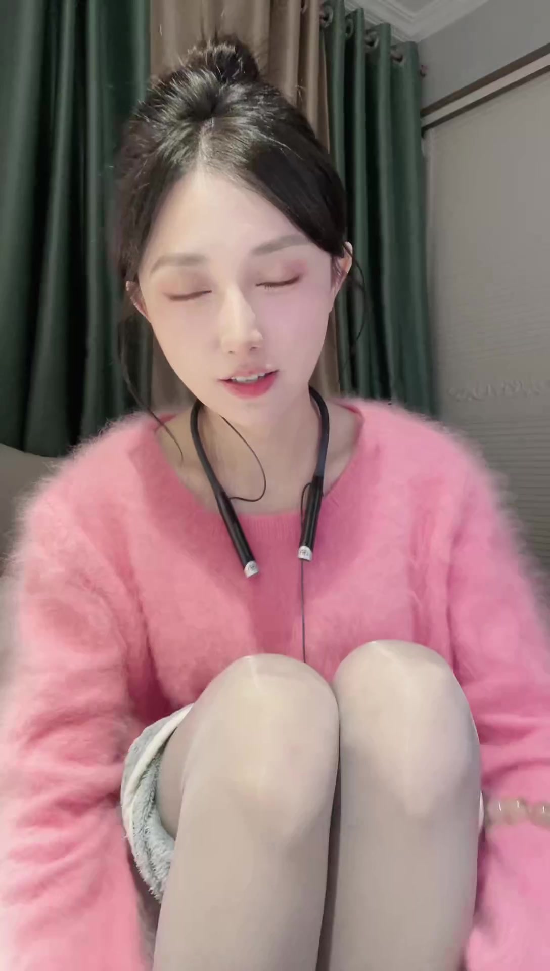 【汤圆录制】 2024-12-17 妮豆子直播回放(高画质)