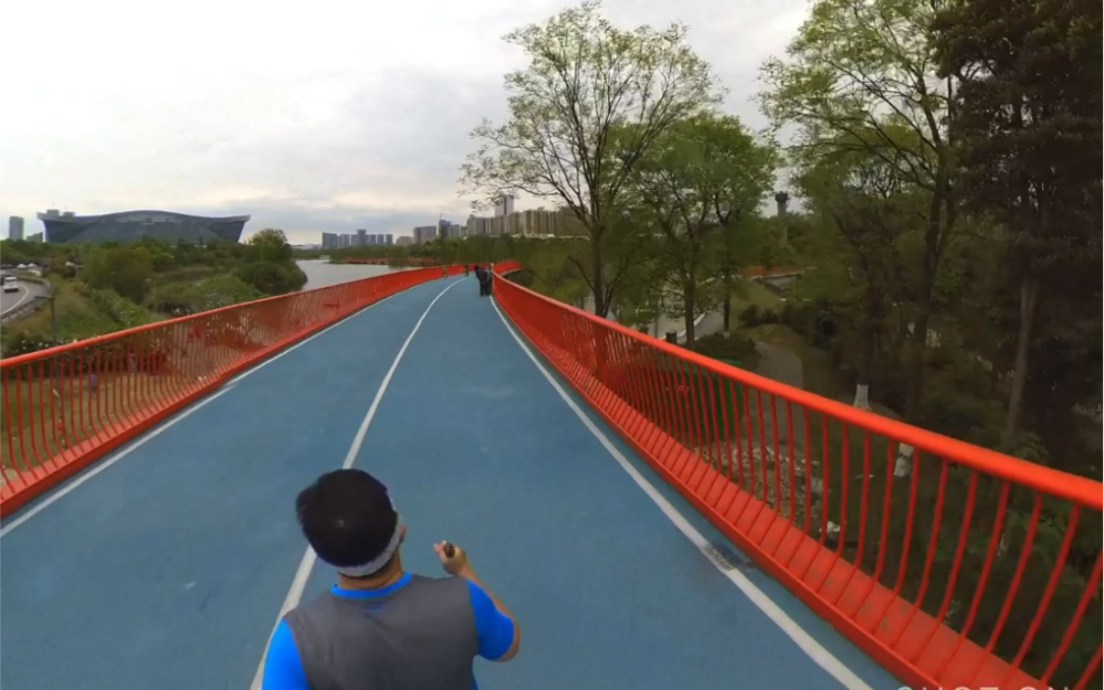来看看在锦城湖跑步有多美