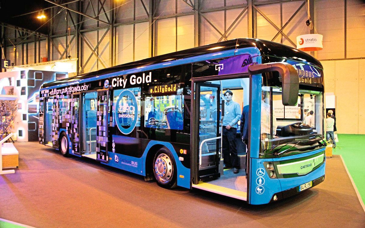 葡萄牙caetano 2023款纯电动公交车