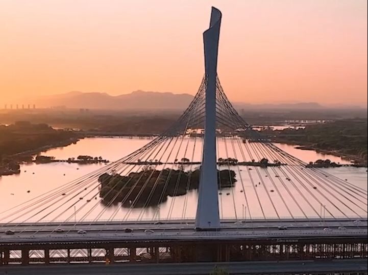 新时代_新地标___滹沱河特大桥_幸福焕新