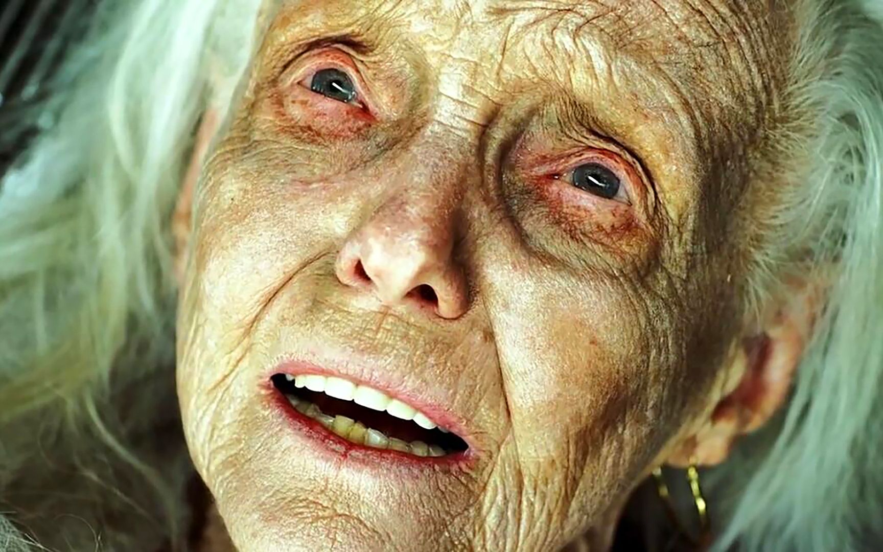 全片没有一个恐怖镜头,却比鬼片还吓人,真正可怕的是人性!