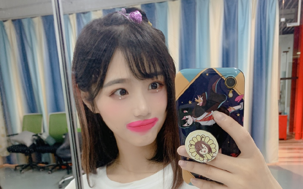 【gnz48】【卢静】20200401 口袋48视频直播 美女来了~做好自己该做的