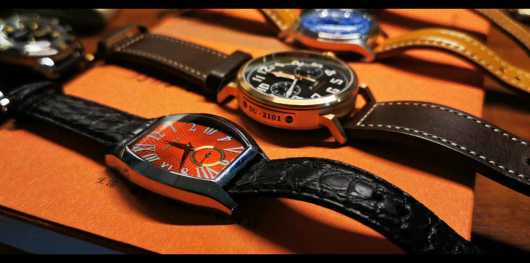 [爱报时004] cloisonne & co 军魂代理 18k金珐琅盘小三针酒桶形机械