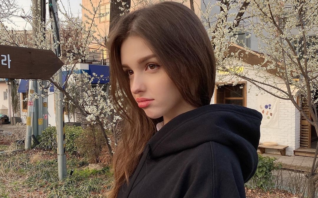 elina karimovains神仙姐姐,你的老婆elina karimovainsins照片集13