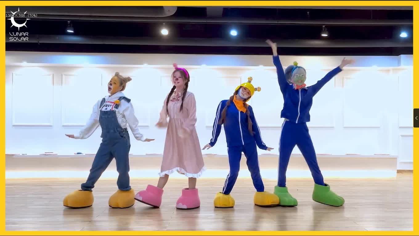 [图]LUNARSOLAR - BANANA CHACHA + Bara Bam (Pororo Ver.)