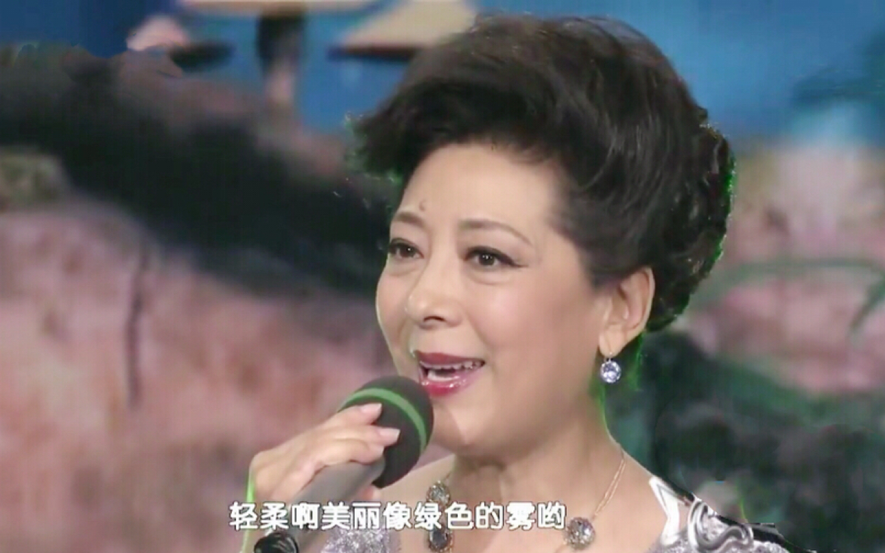 【关牧村】【吐鲁番的葡萄熟了】