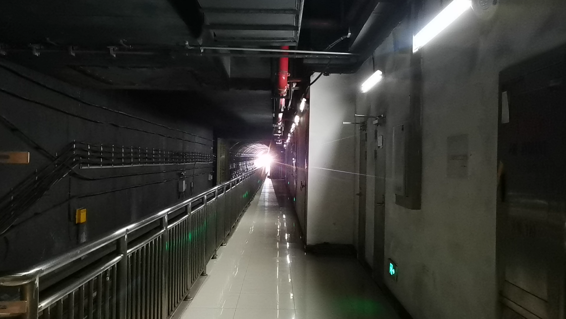 【昆明地铁】昆明地铁二号线东风广场站进站