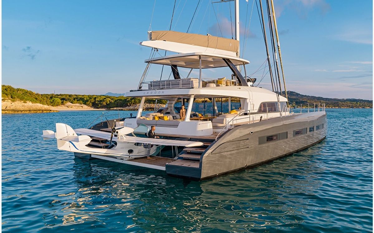 77 lagoon - 蓝高 77尺 双体帆船_哔哩哔哩_bilibili