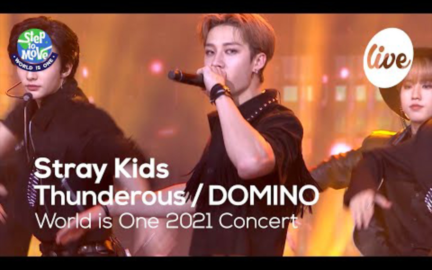 [图]【Stray Kids】211107 World is One 2021 CONCERT"Thunderous+DOMINO"精彩舞台