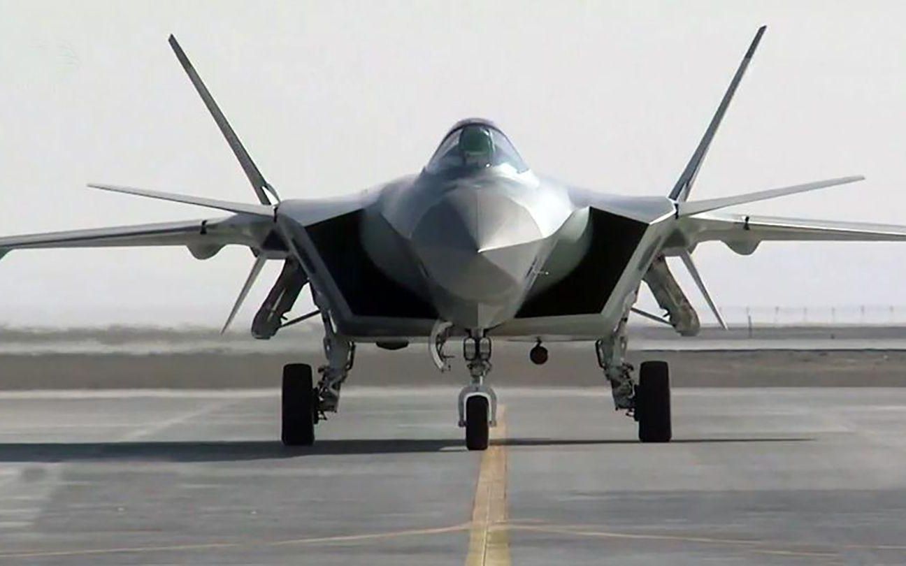 中国歼20并非完美无缺,美俄五代机各具优势,f22真正实力不容忽视_哔哩