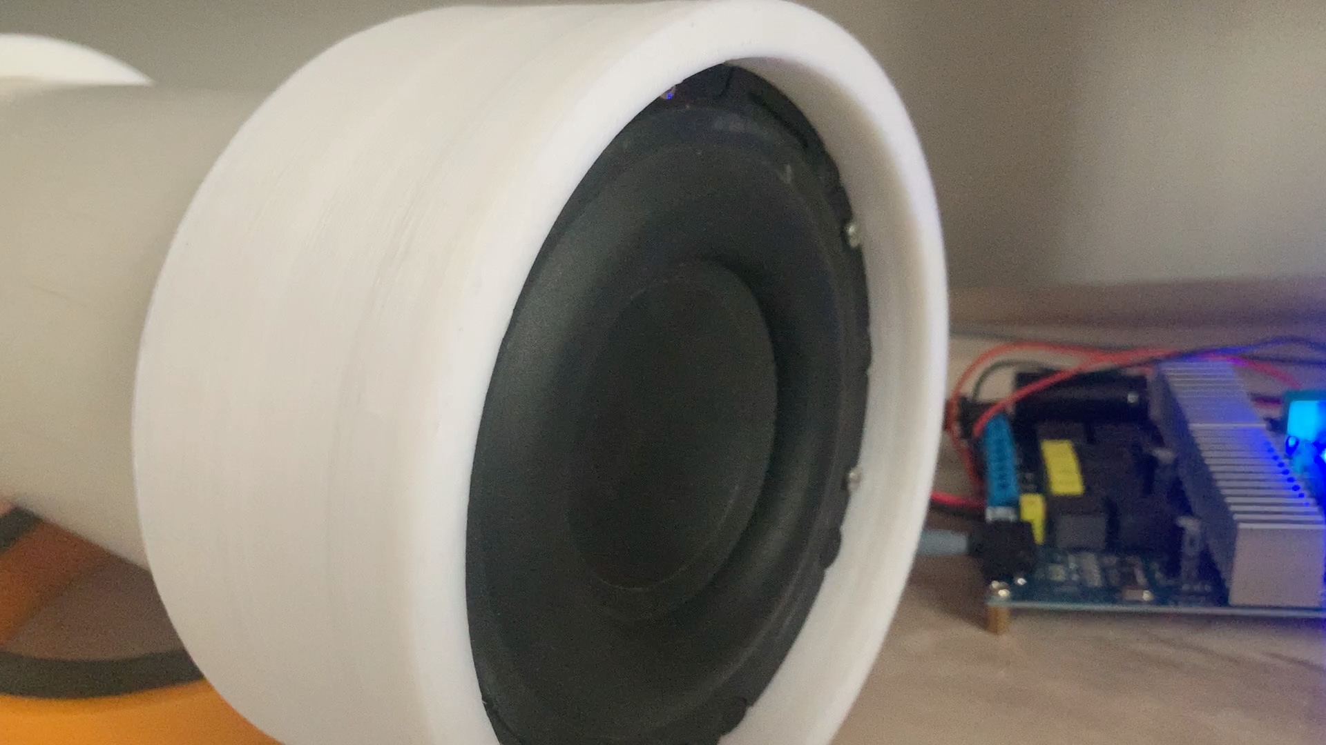 双homepod喇叭做的水管炮