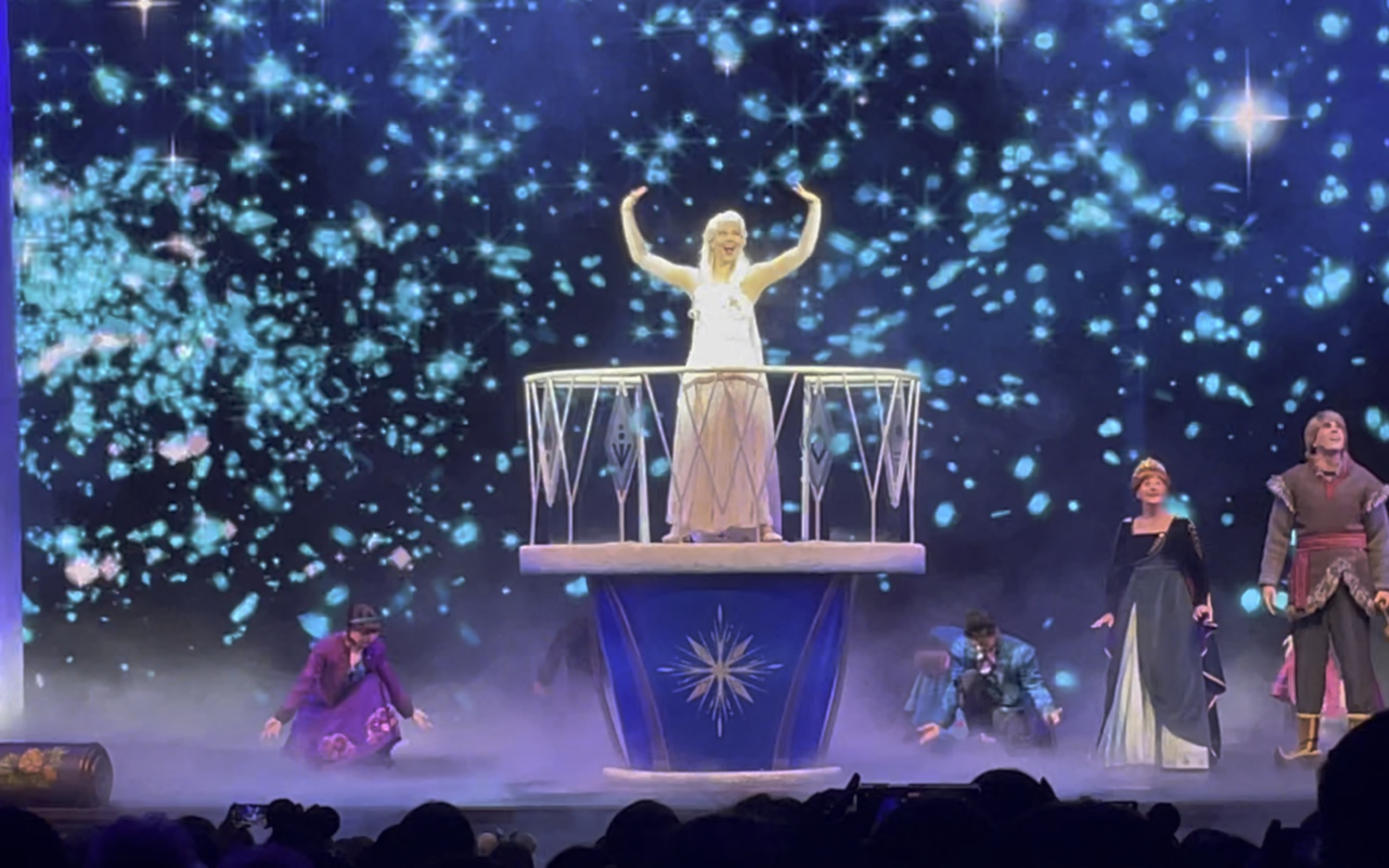 【上海迪士尼】艾莎出场美到哭!