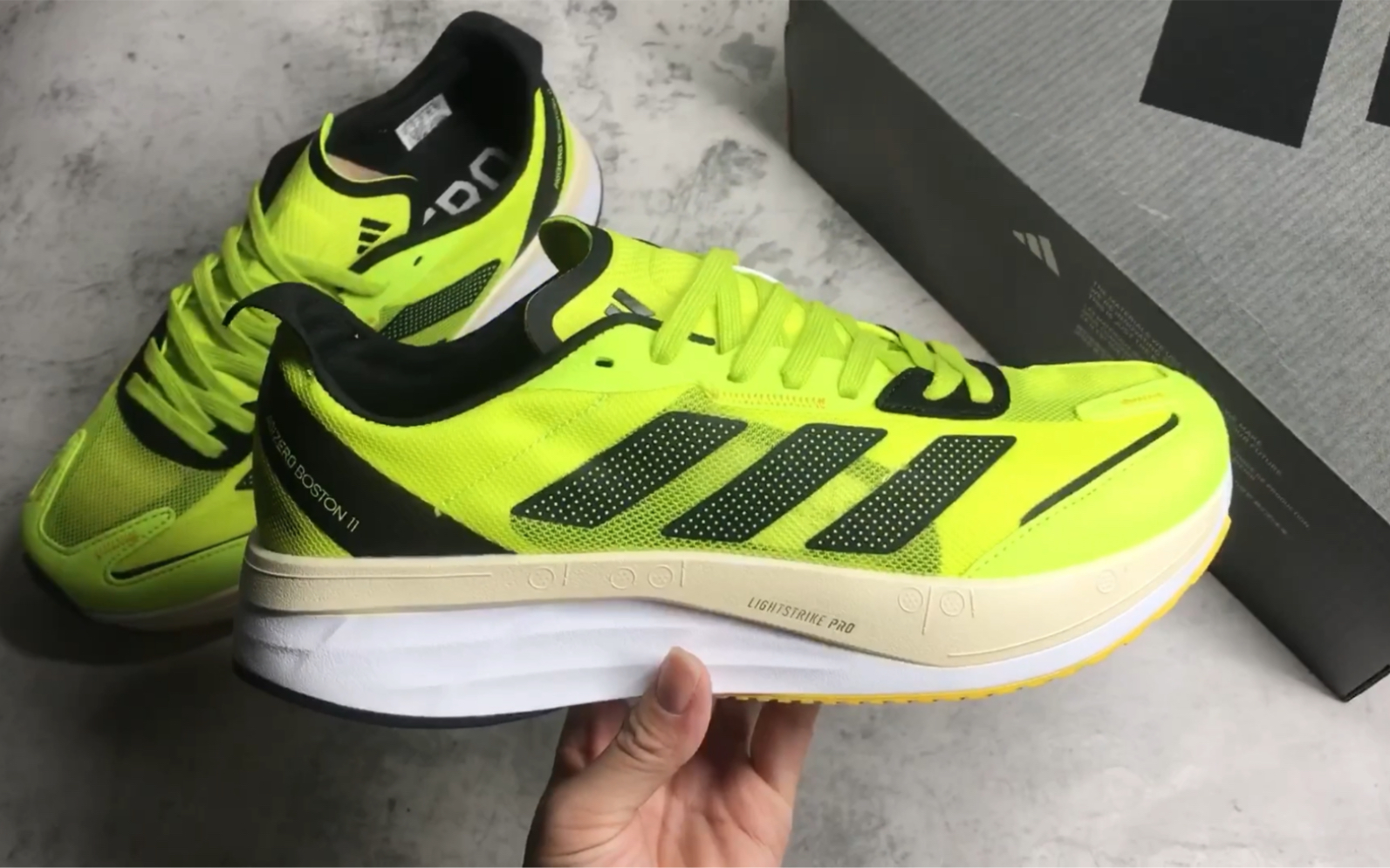 【全方位实拍】adidas adizero boston 11 跑步鞋 绿色
